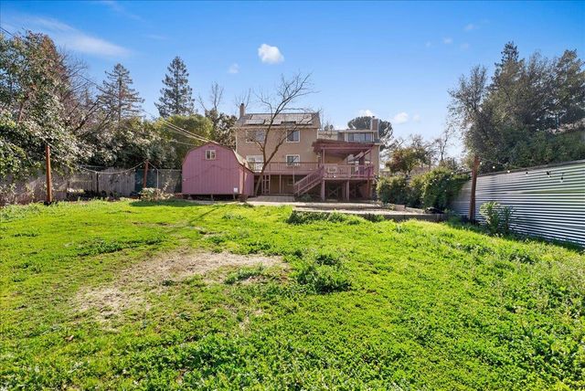 2717 Knollwood Dr, Cameron Park, CA 95682