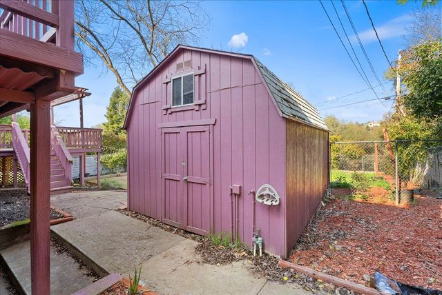 2717 Knollwood Dr, Cameron Park, CA 95682