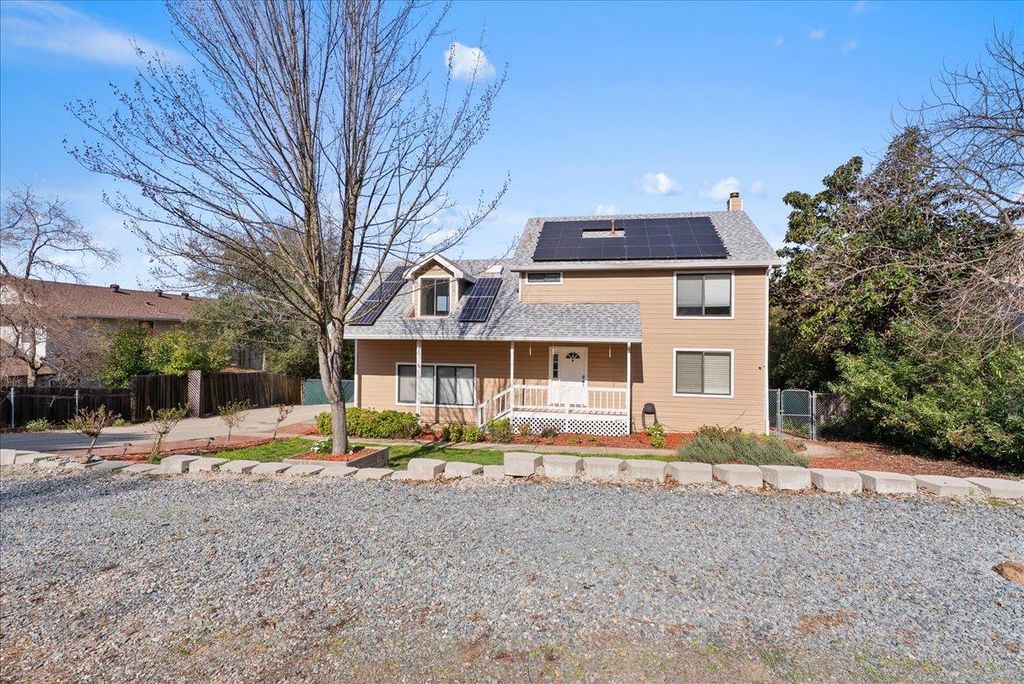 2717 Knollwood Dr, Cameron Park, CA 95682