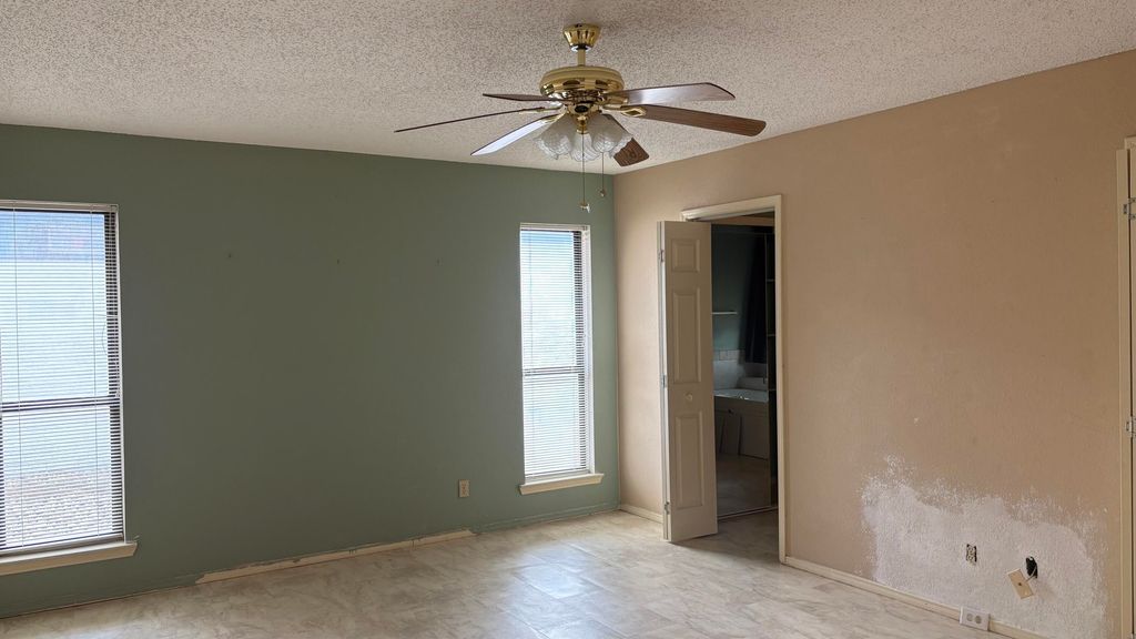 Image 5 of property listing at 3721 Inglewood Drive, San Angelo, TX 76904