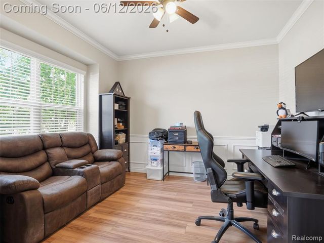 50606 Bredenbury Drive, Macomb, MI 48044