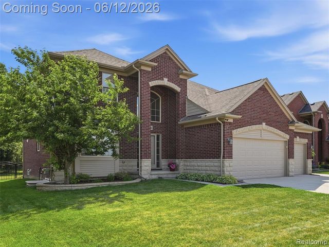 50606 Bredenbury Drive, Macomb, MI 48044