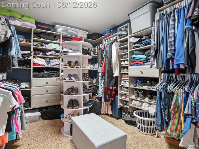50606 Bredenbury Drive, Macomb, MI 48044