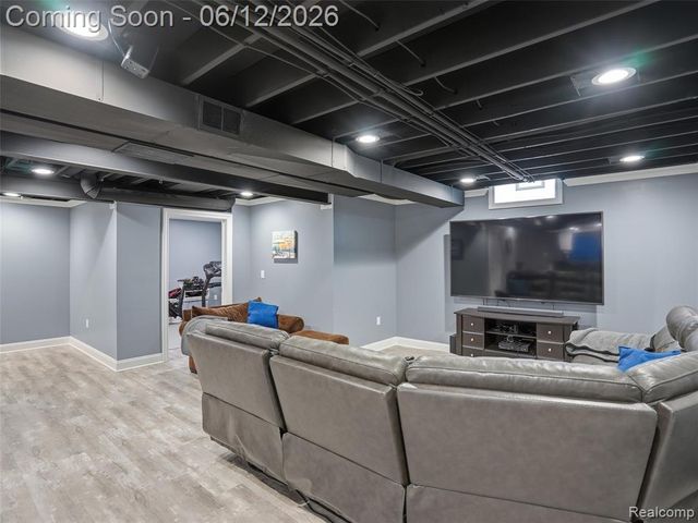 50606 Bredenbury Drive, Macomb, MI 48044