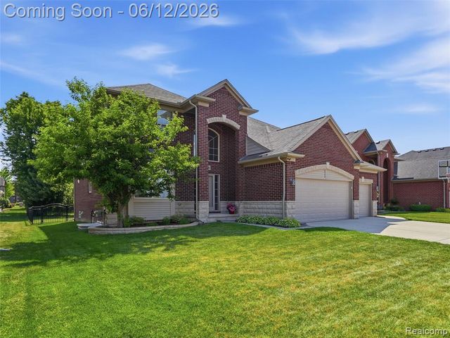 50606 Bredenbury Drive, Macomb, MI 48044