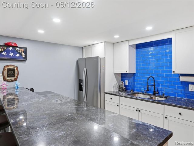 50606 Bredenbury Drive, Macomb, MI 48044