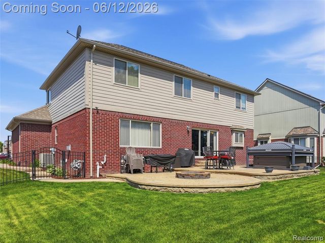 50606 Bredenbury Drive, Macomb, MI 48044