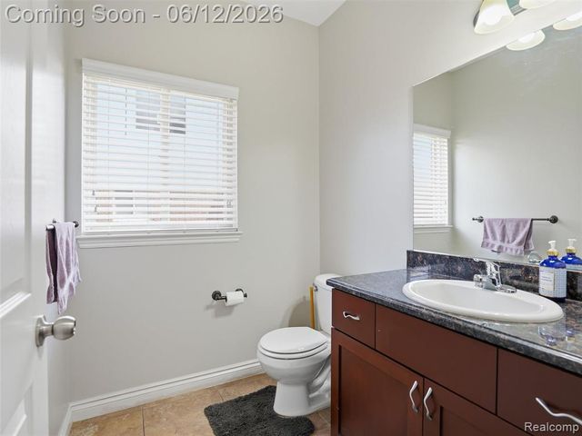 50606 Bredenbury Drive, Macomb, MI 48044