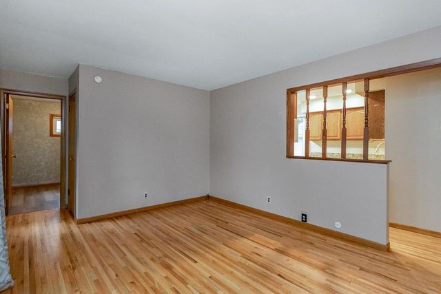 8820 Monroe Street NE, Blaine, MN 55434