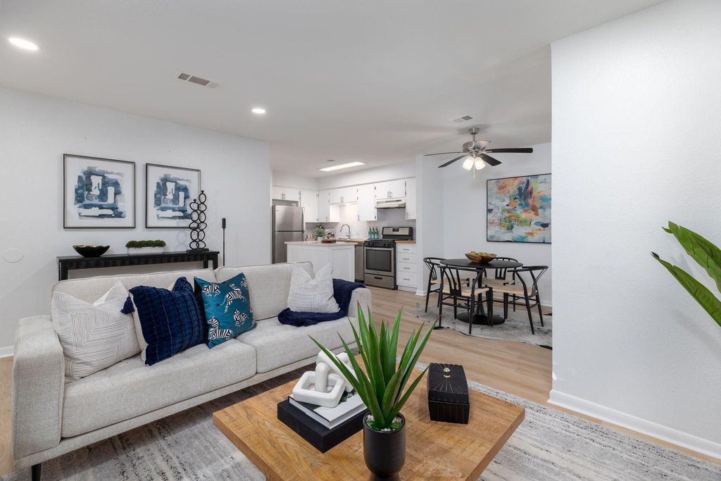2502 Audubon PL B, Austin, TX 78741