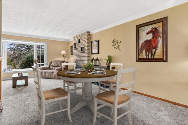 1190 Sextant Avenue W, Roseville, MN 55113