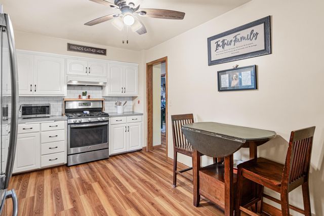 1190 Sextant Avenue W, Roseville, MN 55113