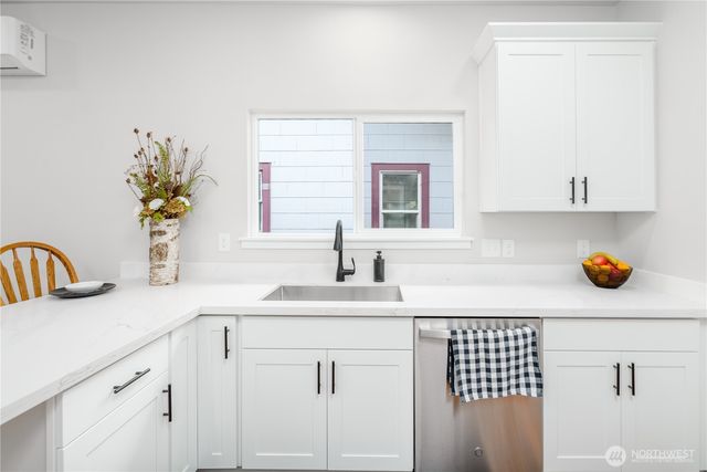 519 W 7th Street, Port Angeles, WA 98362