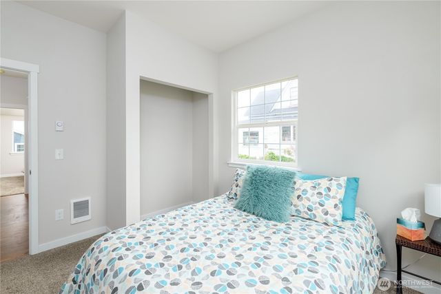 519 W 7th Street, Port Angeles, WA 98362