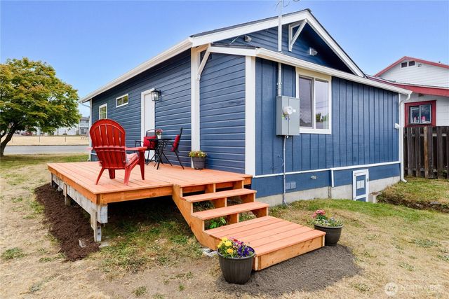 519 W 7th Street, Port Angeles, WA 98362