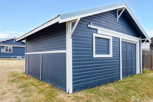 519 W 7th Street, Port Angeles, WA 98362