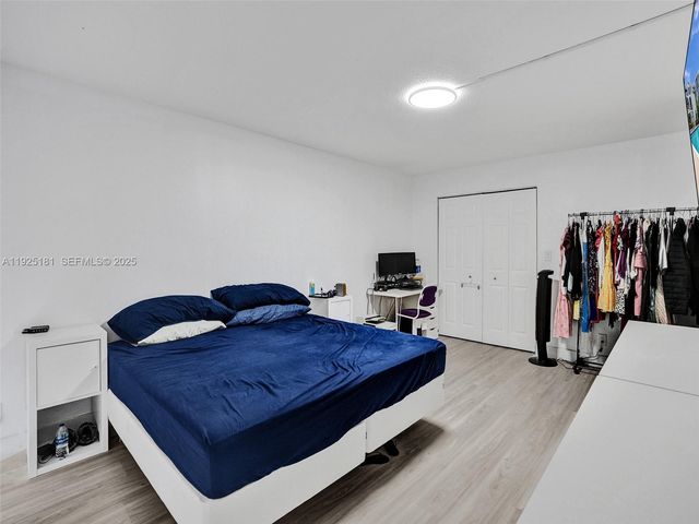 800 Parkview Dr 131, Hallandale Beach, FL 33009