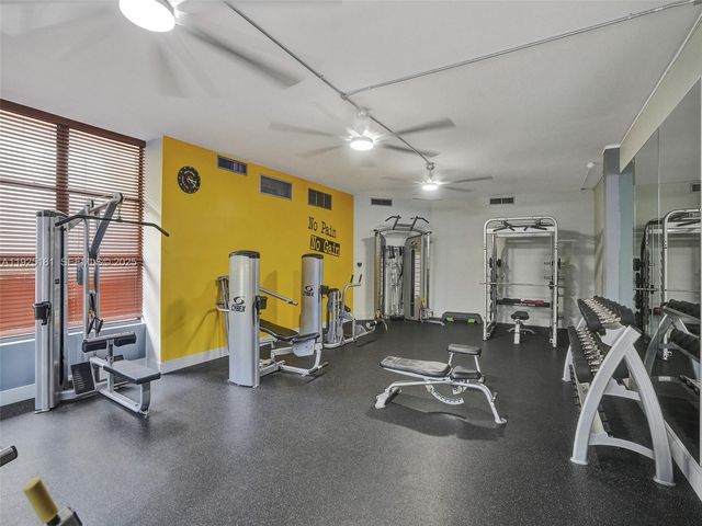 800 Parkview Dr 131, Hallandale Beach, FL 33009