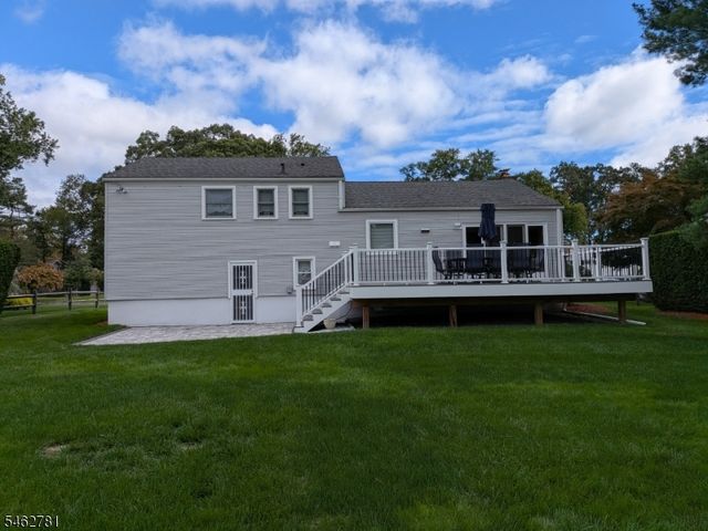 317 Old Tote Rd, Mountainside Boro, NJ 07092