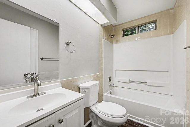 8800 Royal Scot Lane, Charlotte, NC 28227