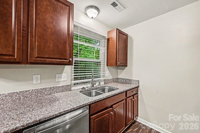 8800 Royal Scot Lane, Charlotte, NC 28227
