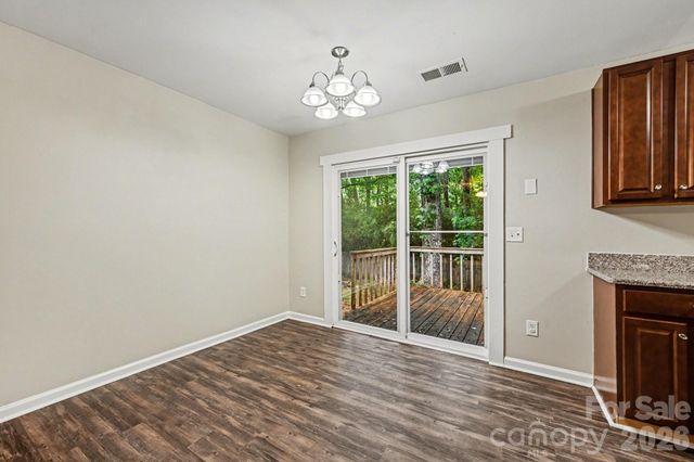 8800 Royal Scot Lane, Charlotte, NC 28227