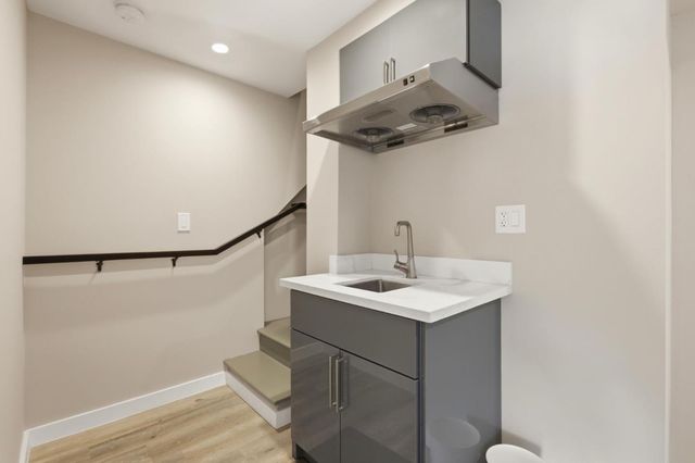 181 W Moltke Street, Daly City, CA 94014