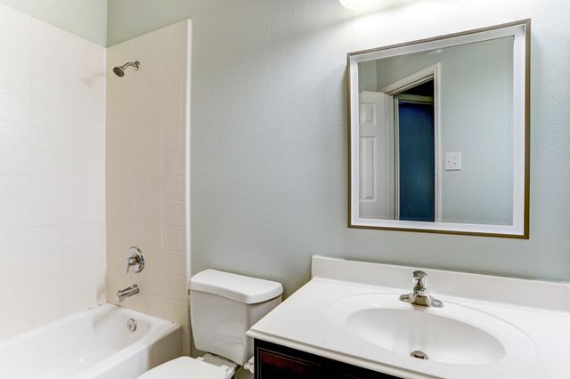 6126 Bradford Lane, League City, TX 77573