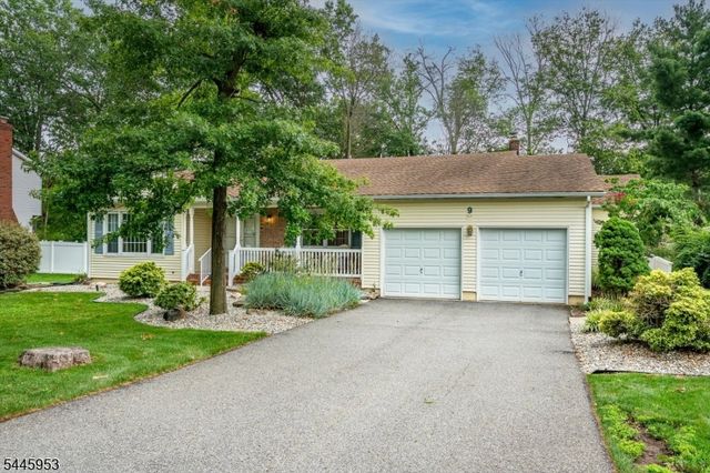 9 Boxwood Rd, Piscataway Twp., NJ 08854
