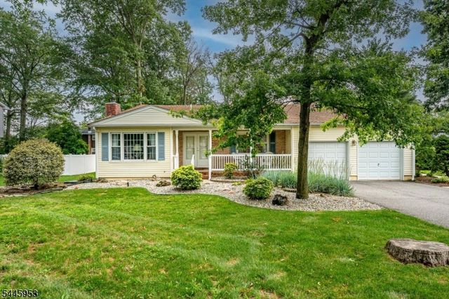 9 Boxwood Rd, Piscataway Twp., NJ 08854