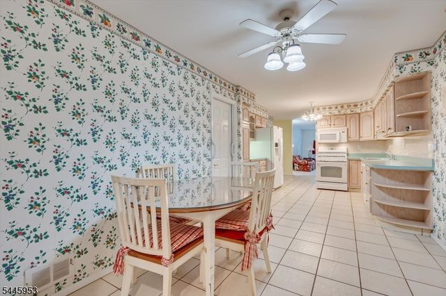 9 Boxwood Rd, Piscataway Twp., NJ 08854
