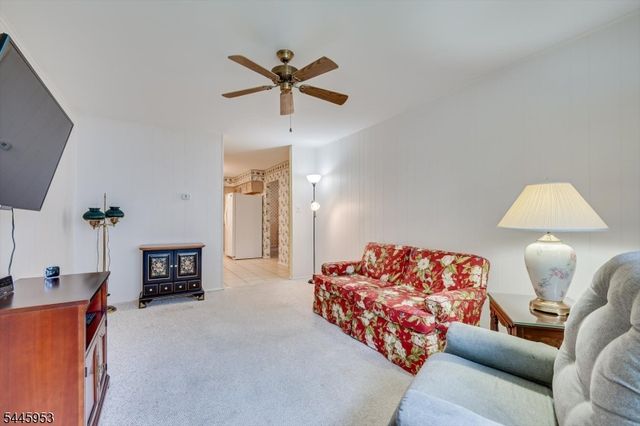 9 Boxwood Rd, Piscataway Twp., NJ 08854