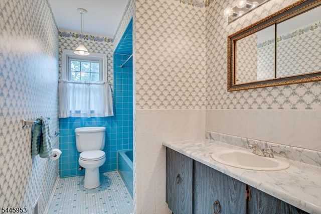 9 Boxwood Rd, Piscataway Twp., NJ 08854