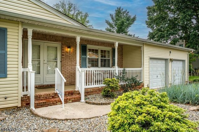 9 Boxwood Rd, Piscataway Twp., NJ 08854