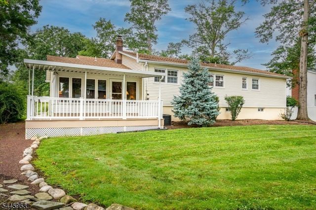 9 Boxwood Rd, Piscataway Twp., NJ 08854