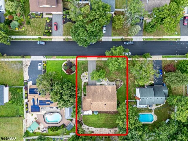9 Boxwood Rd, Piscataway Twp., NJ 08854