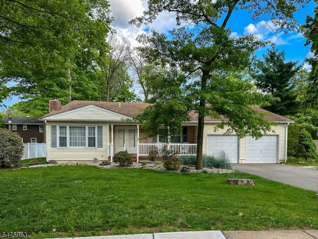 9 Boxwood Rd, Piscataway Twp., NJ 08854