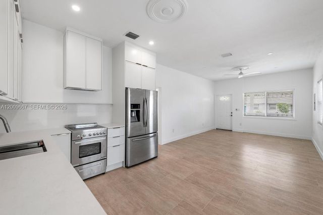 3759 Florida Ave, Coconut Grove, FL 33133