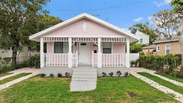 3759 Florida Ave, Coconut Grove, FL 33133
