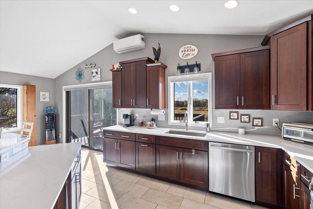 9083 Fillmore ROAD, Fredonia, WI 53021