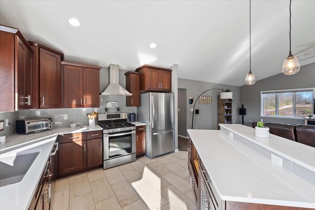 9083 Fillmore ROAD, Fredonia, WI 53021