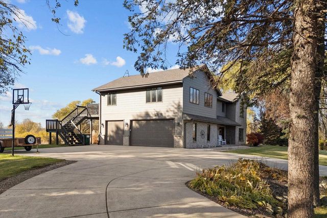 9083 Fillmore ROAD, Fredonia, WI 53021