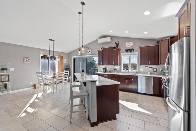 9083 Fillmore ROAD, Fredonia, WI 53021