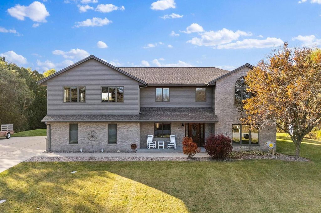 9083 Fillmore ROAD, Fredonia, WI 53021
