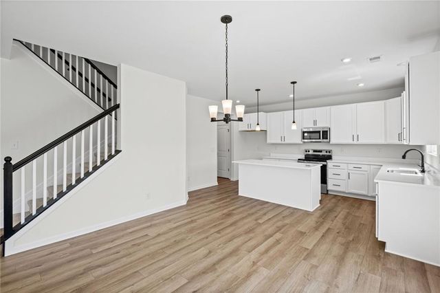 1006 Blossom Lane, Euharlee, GA 30120