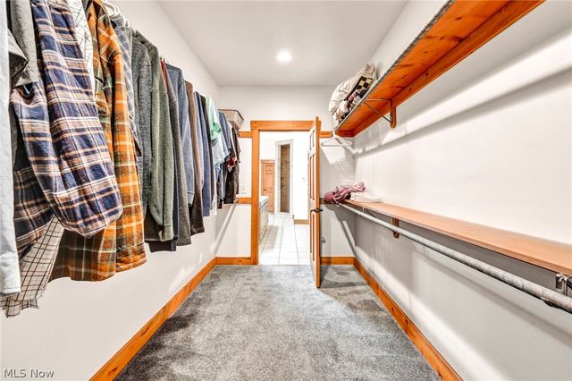 7184 Neff Road, Valley City, OH 44280