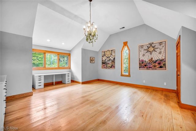 7184 Neff Road, Valley City, OH 44280