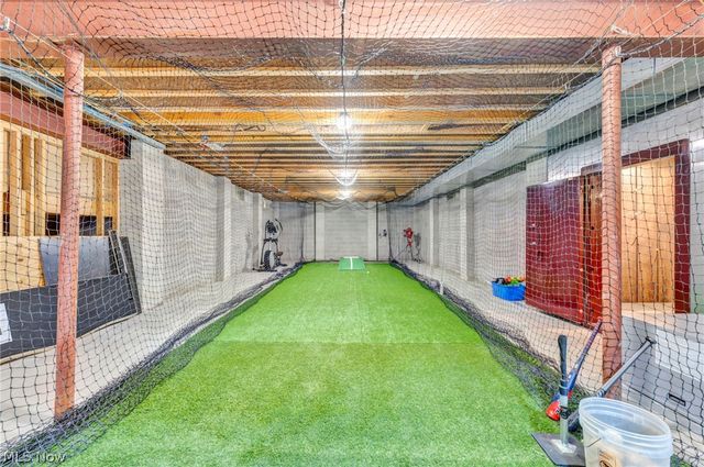 7184 Neff Road, Valley City, OH 44280