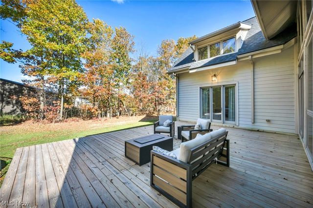 7184 Neff Road, Valley City, OH 44280