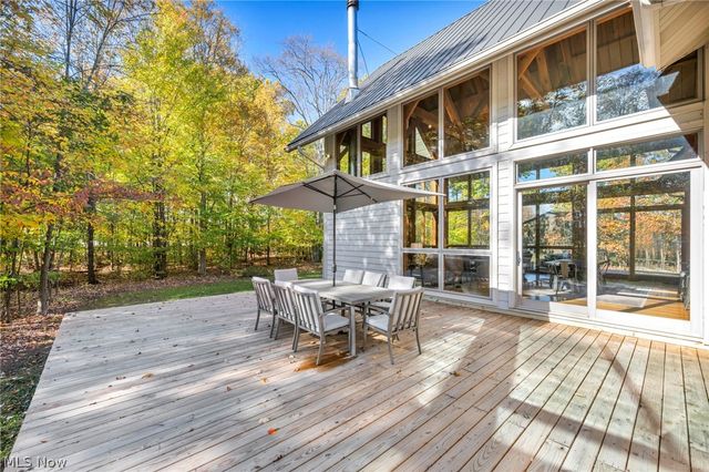 7184 Neff Road, Valley City, OH 44280